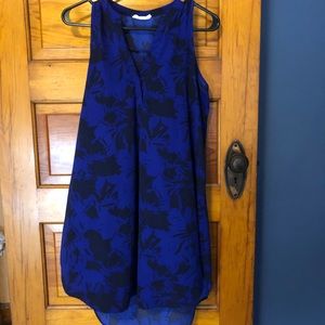 Lush black and blue sleeveless tunic